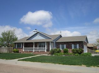 2311 Oakley Ave, Garden City, KS 67846