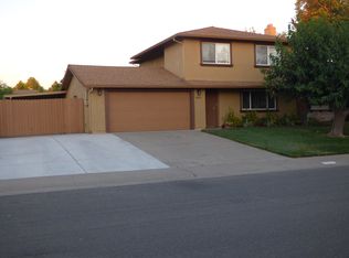 4906 Willowbrook Dr, Sacramento, CA