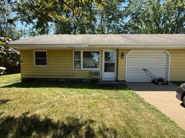 925-927 Hamilton Ave #925, Eau Claire, WI 54701
