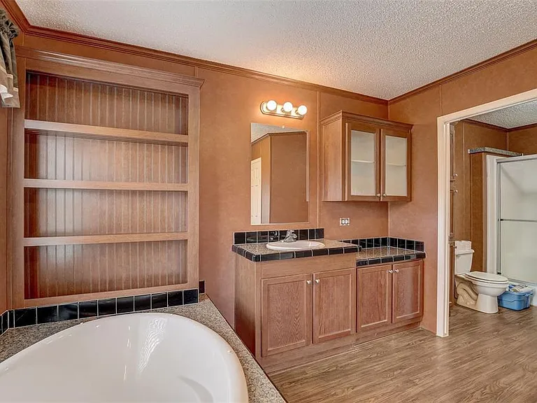 4611 Miley Rd — Photo 14