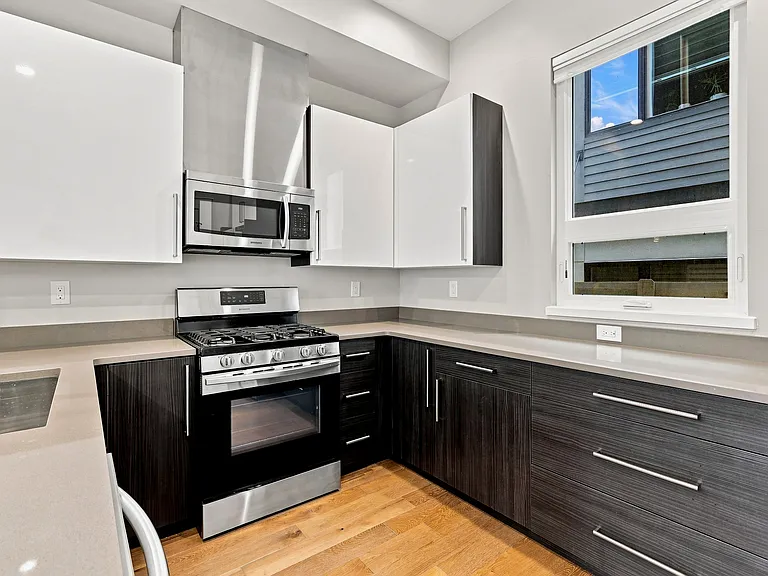 3832 Jason St #5A — Photo 38