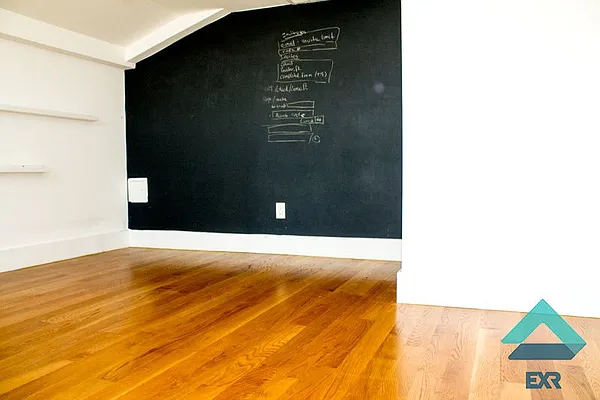 Rented by EXR | media 19