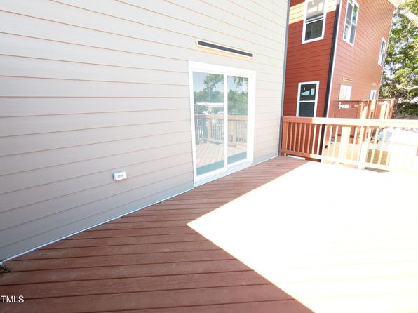 durham-north-carolina-2053884730 picture