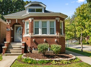 9400 S Charles St, Chicago, IL 60643