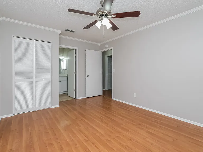 508 Sheridan Dr — Photo 7