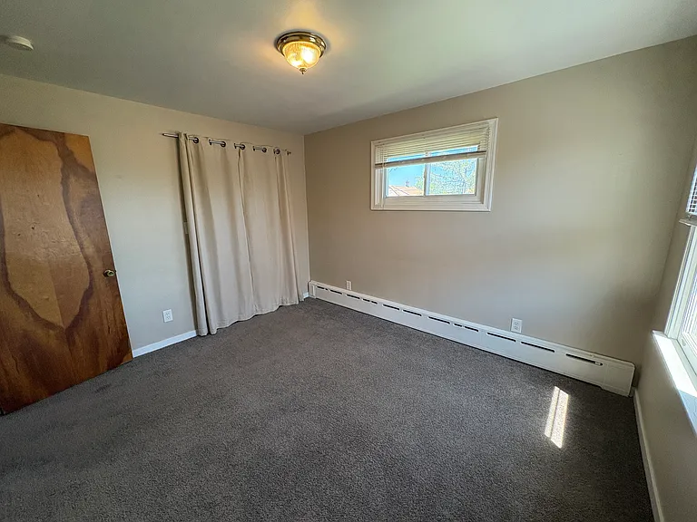 48 Joseph Dr — Photo 9