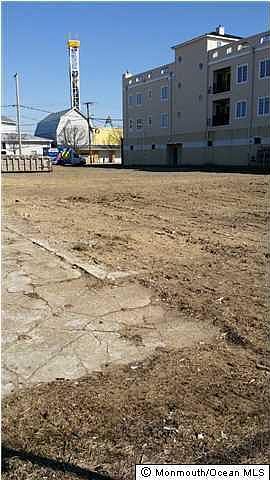 2nd image of 288 Beachway Ave