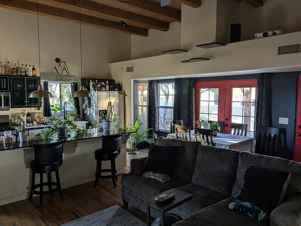 5170 S Renewal Ln