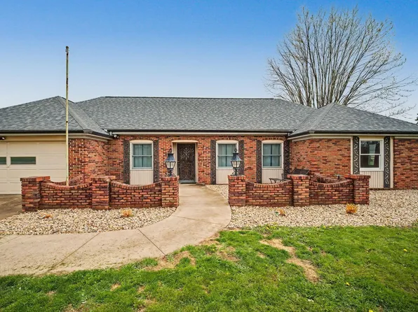 1705 S Jackson St, Marion, IN 46953