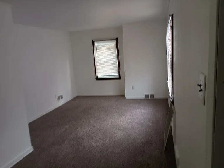 4 Carroll St #2B — Photo 16