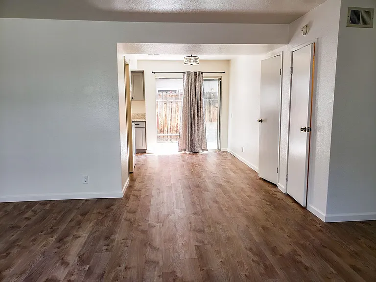 533 W Ward Ave — Photo 5
