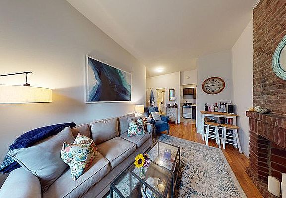2nd image of 68 W 82nd St APT 4A