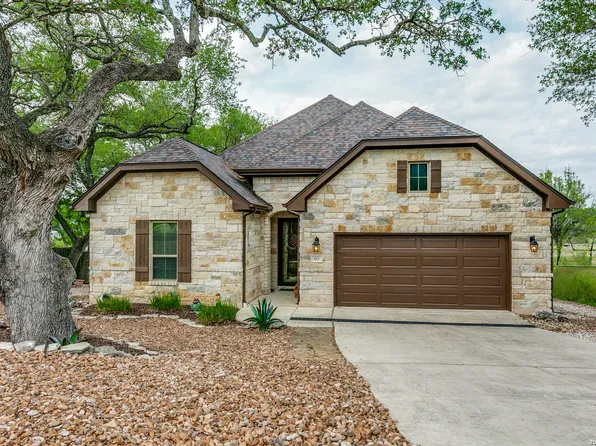 165 Watts, Canyon Lake, TX 78133