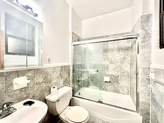 Rented by Nolita Group