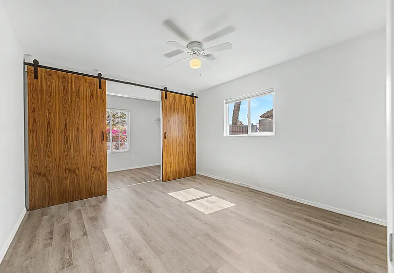 2045 E Orange St — Photo 11