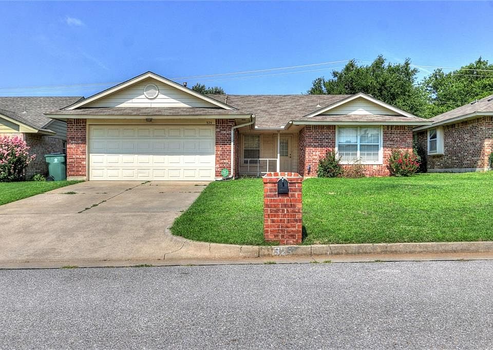 1st image of 325 Bradgate Dr