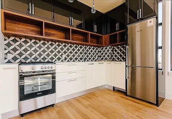 3rd image of 41-21 28th St #12E