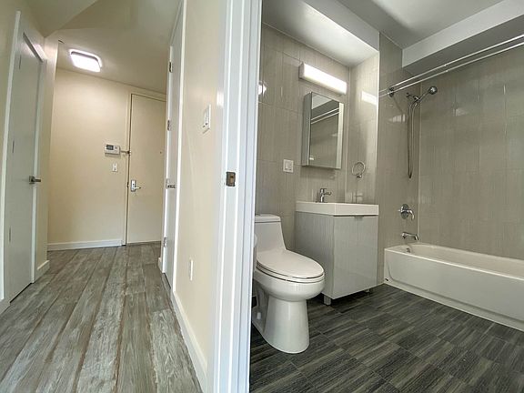 5th image of 596 E 19th St #6C