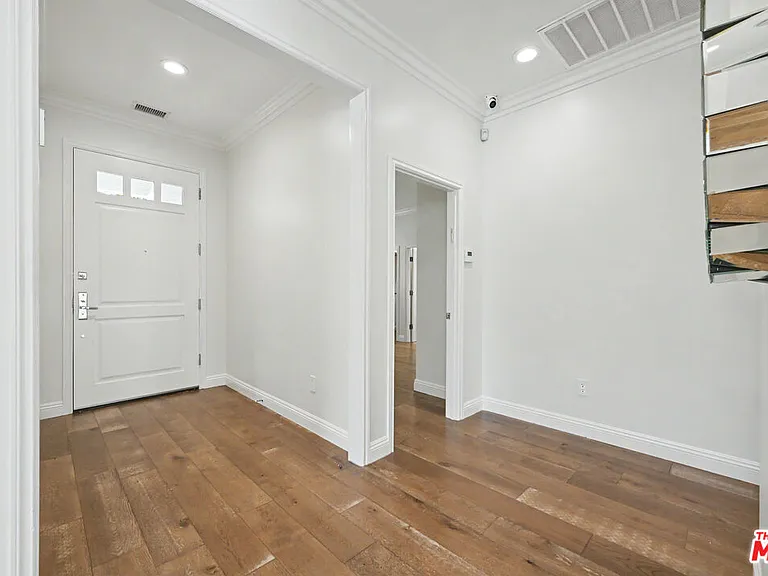 1908 S Durango Ave — Photo 15