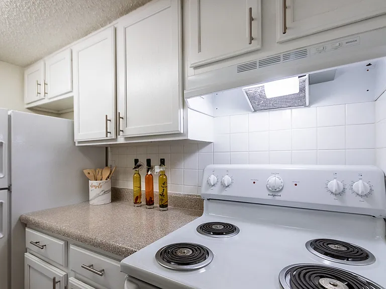 Princeton Court — Photo 10