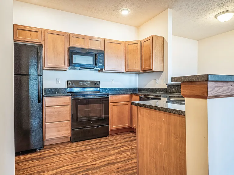 Highland Park Apartment Homes — Photo 8