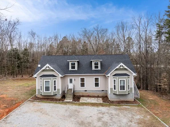 147 Pocus Point, Clarksville, VA 23927