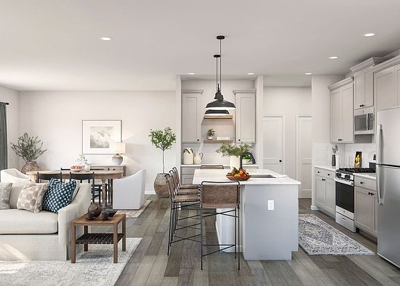 4th image of 248 Parkwood Vista Way