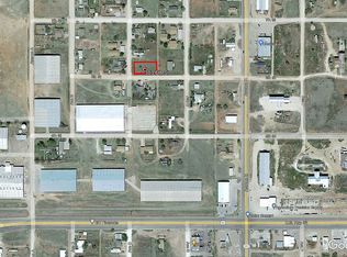 305 6th St, Ralls, TX 79357