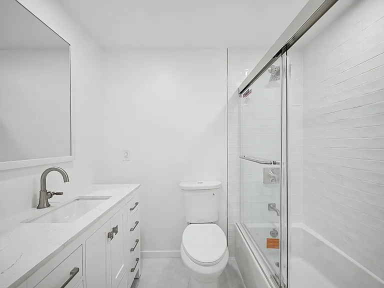 10424 Oletha Ln — Photo 41