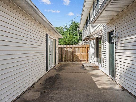 5th image of 1131 48th St #16