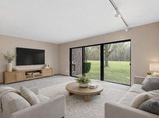 9156 N 70th St #5, Milwaukee, WI 53223