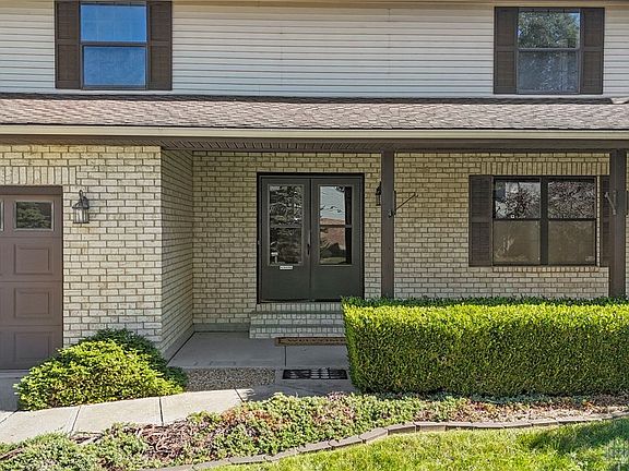 3rd image of 8432 Creek Bed Ct