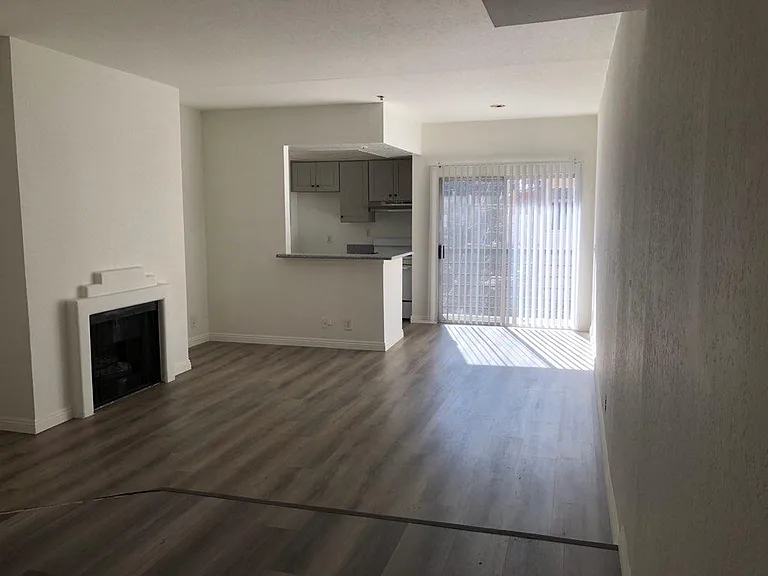 1210 North Cherokee Ave. — Photo 7