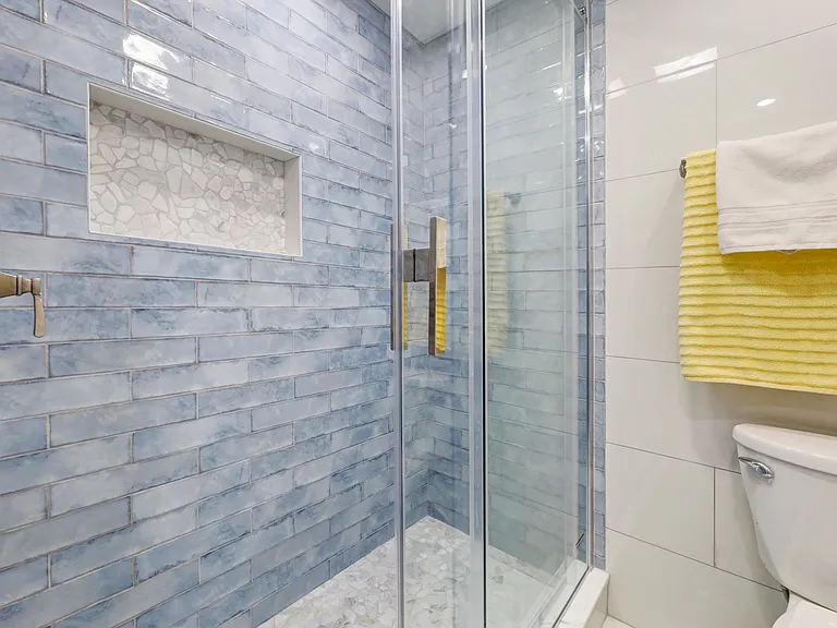 22 Engle St #17 — Photo 2