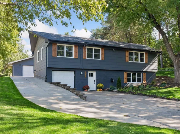 1420 Yosemite Ave N, Golden Valley, MN 55422