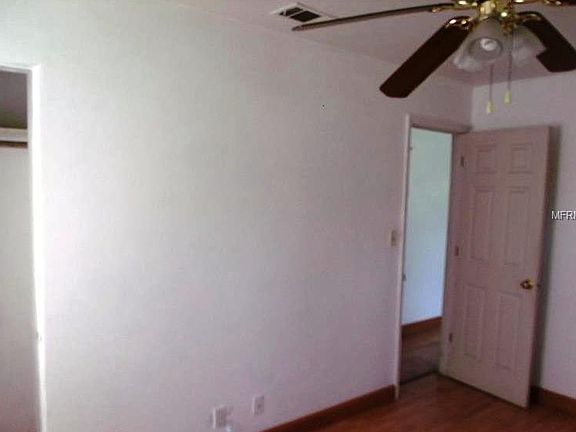 4th image of 2450 15th Ave N