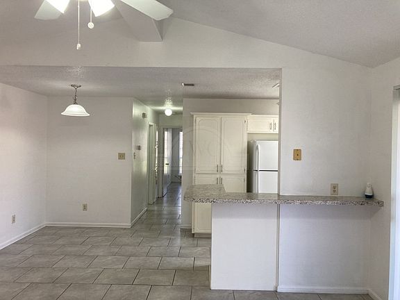 5th image of 2405 Bermuda Dr #A