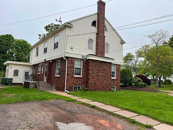 2nd image of 70 Spring St