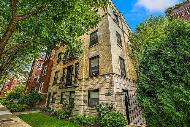 1st image of 6331 N Glenwood Ave #1