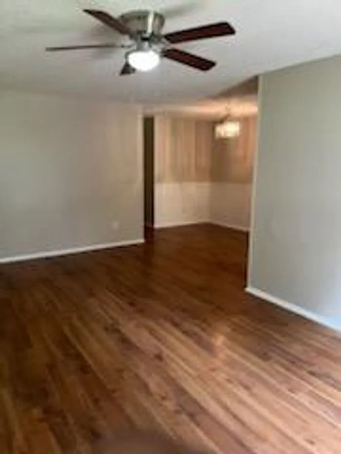 3 bed, 2.0 bath, 1210 sqft, $1,599 — Photo 3