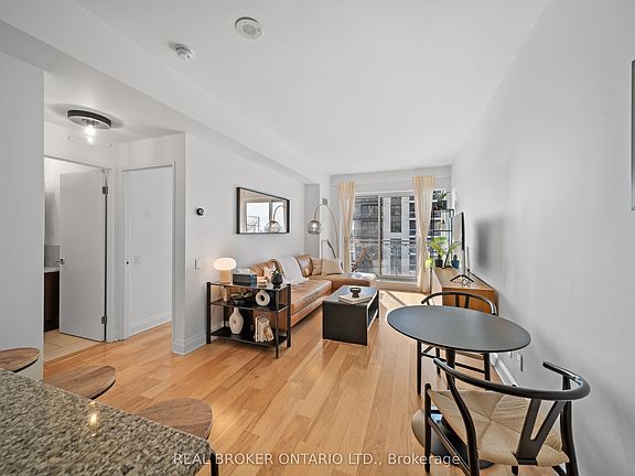 4th image of 83 Redpath Ave #1305