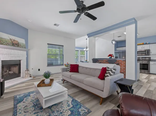 1504 Cora Marie Dr, Pflugerville, TX 78660