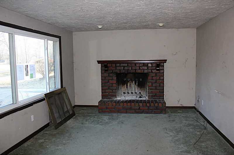 2nd image of 3221 Oak Ct