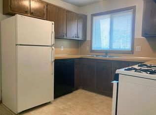 1403 N Washington Ave, Saint Peter, MN 56082