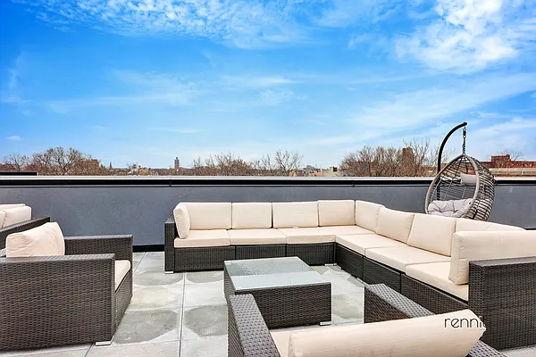 Rented by Rennit Inc. | media 26