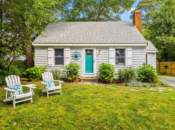 90 Priscilla Street, East Falmouth, MA 02536