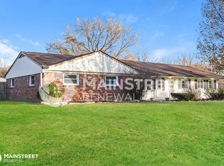 7427 Harcourt Rd, Indianapolis, IN 46260