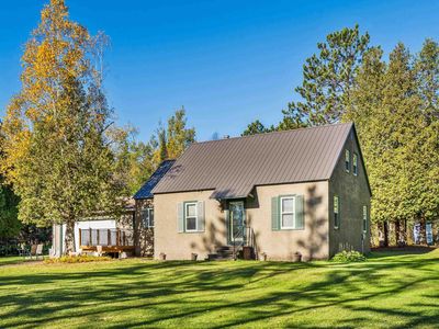 993 Scenic Dr, Two Harbors, MN, 55616