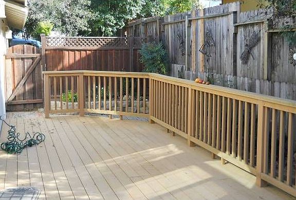 Side Yard Deck