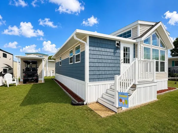 850 Cedar Point Blvd #39, Cedar Point, NC 28584